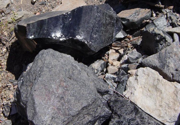File:Different rocks at Panum Crater.jpg