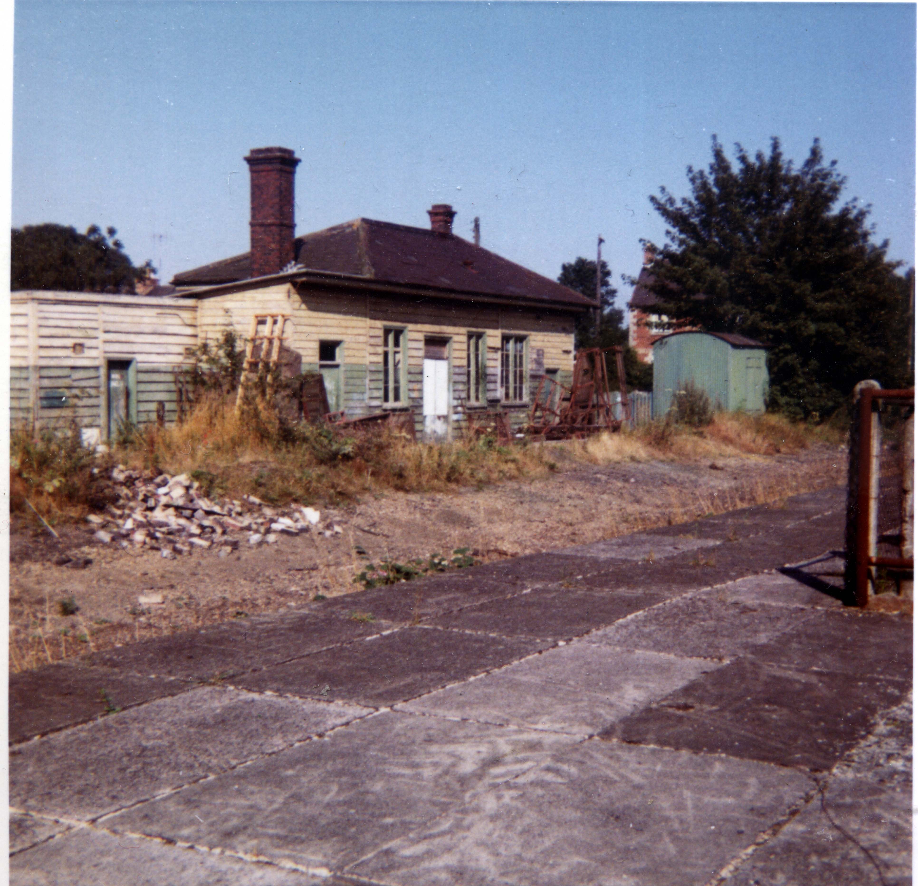 Eynsham railway station