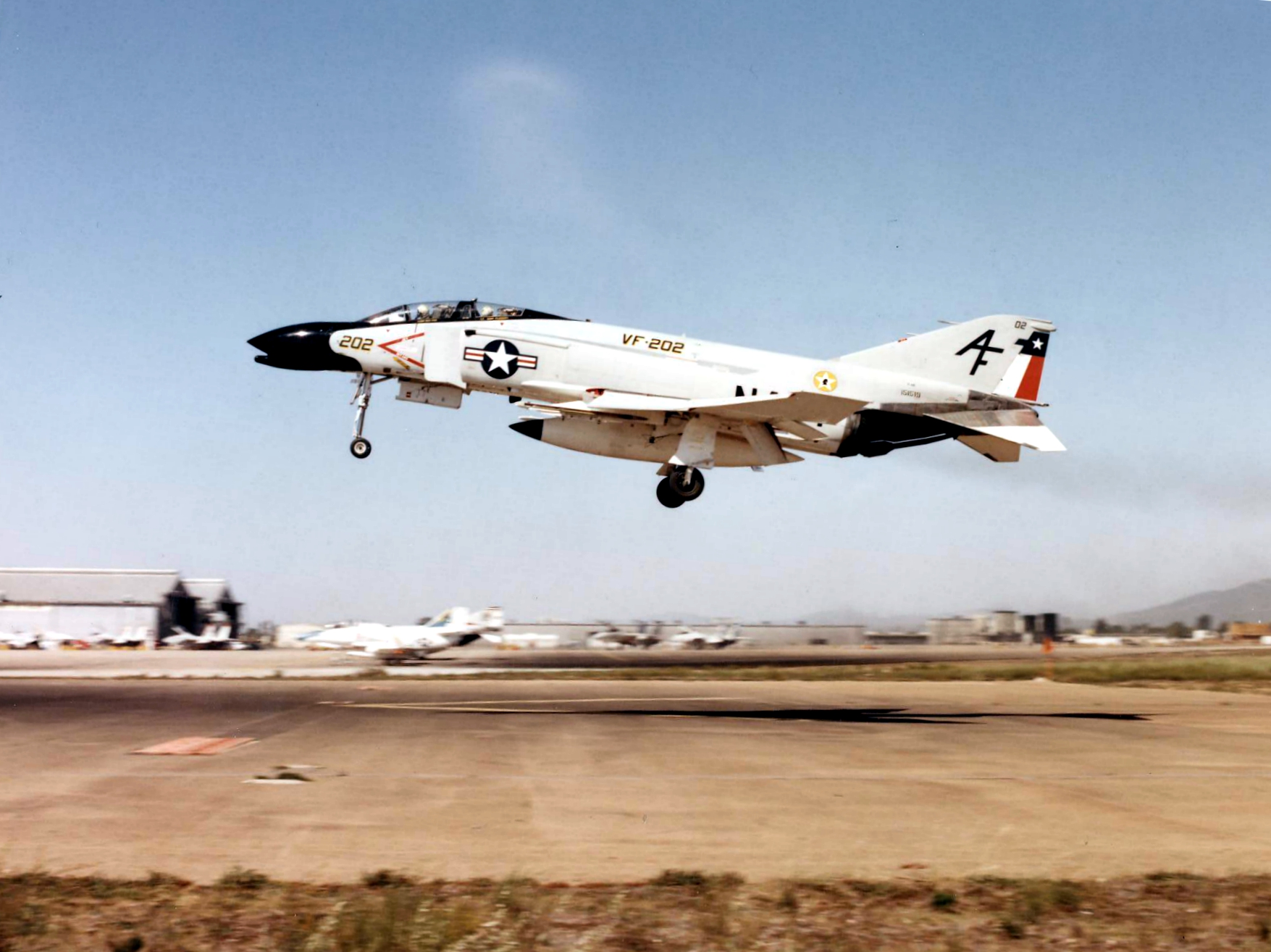 F-4N Phantom II of VF-202 landing at NAS Miramar 1977.jpg. 