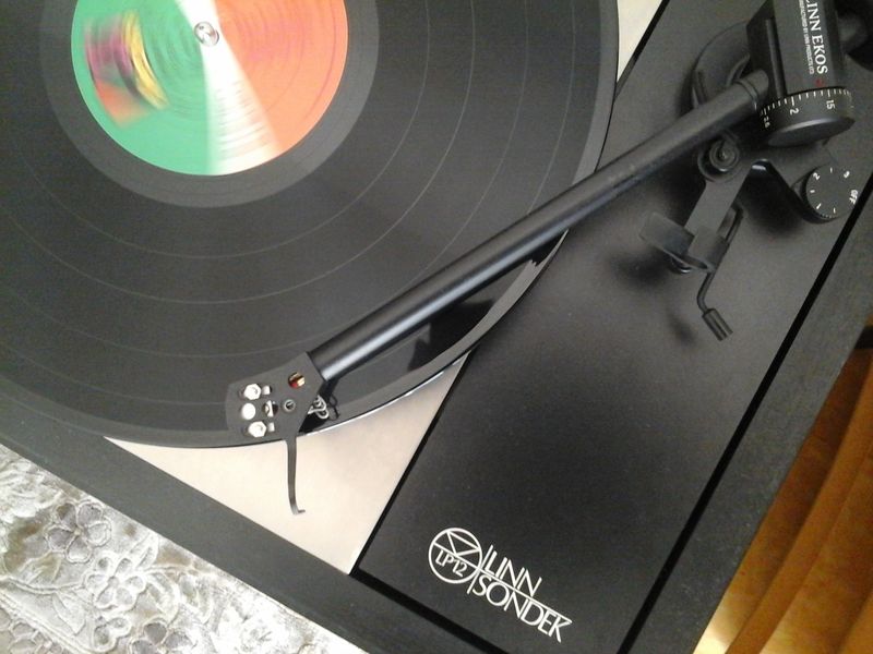 File:Linn Sondek LP12 with Linn Ekos arm and Linn Klyde cartridge