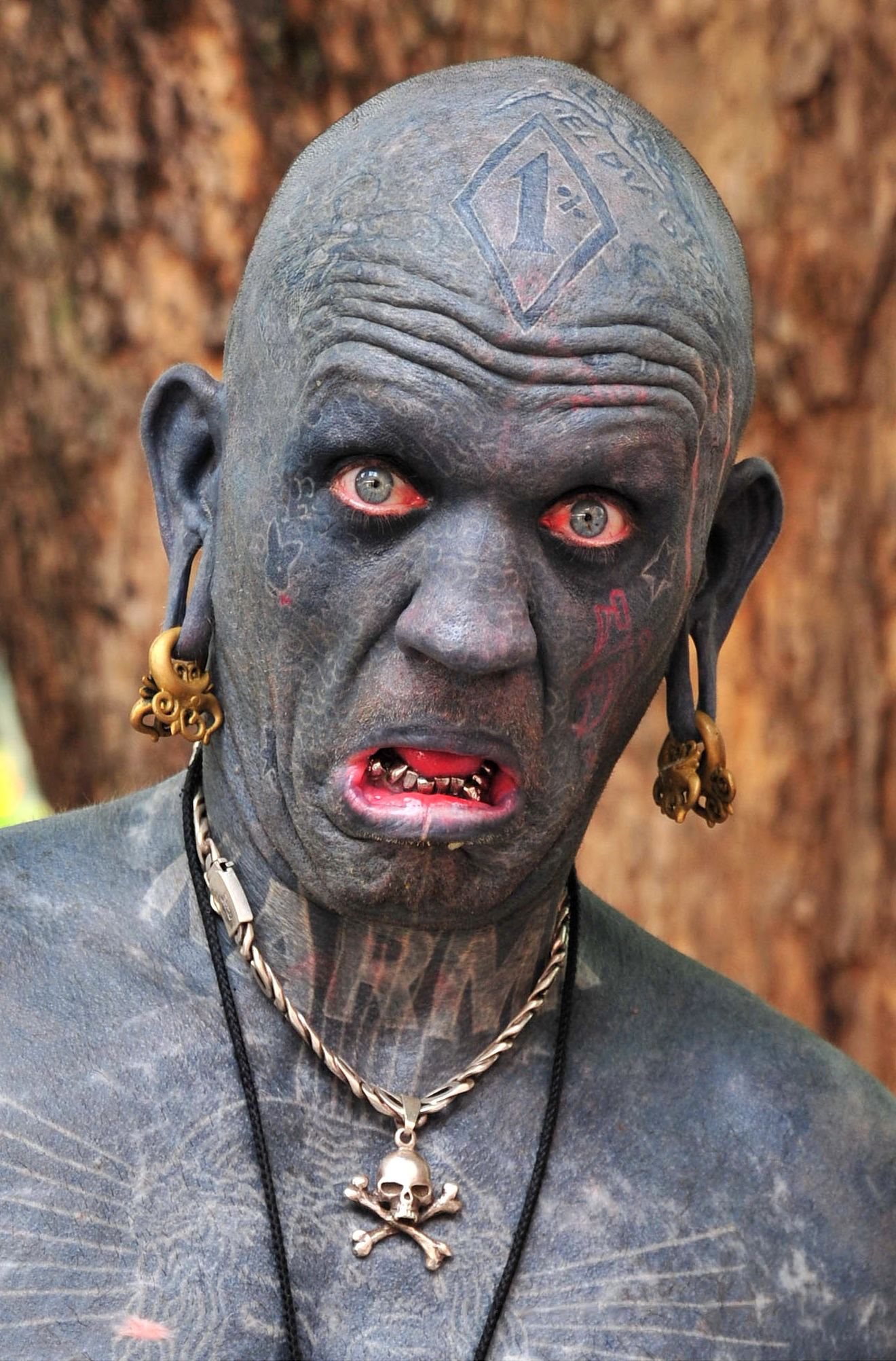 Frances most tattooed man told not to teach nursery children  BBC News