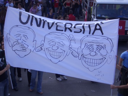 File:Manifestazione palermo 20 ottobre gelmini universita.jpg