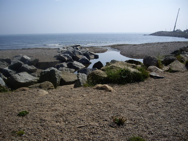 File:Mouth of Carron Water - geograph.org.uk - 1383300.jpg