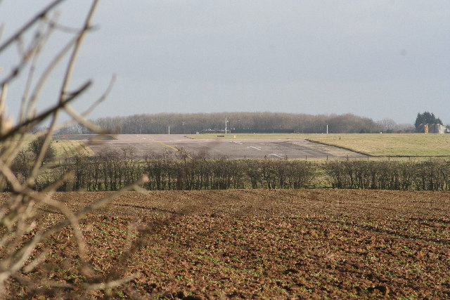 File:Old runway RAF Cottesmore - geograph.org.uk - 116378.jpg