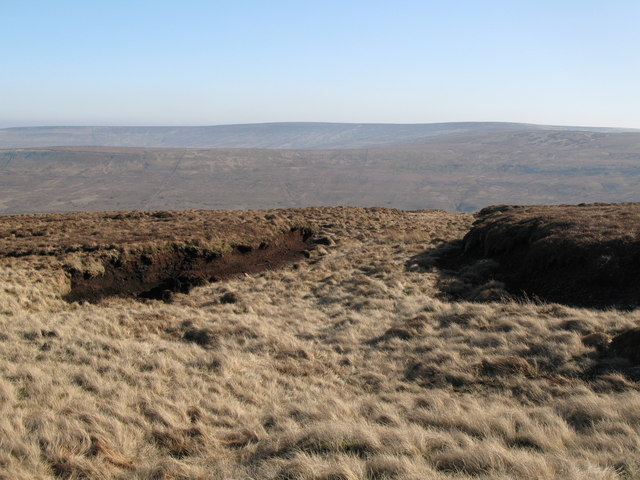 File:Peat Haggs below Chapelfell Top - geograph.org.uk - 712127.jpg