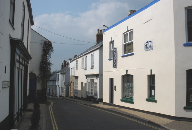 File:Queen Street, Colyton - geograph.org.uk - 1264067.jpg