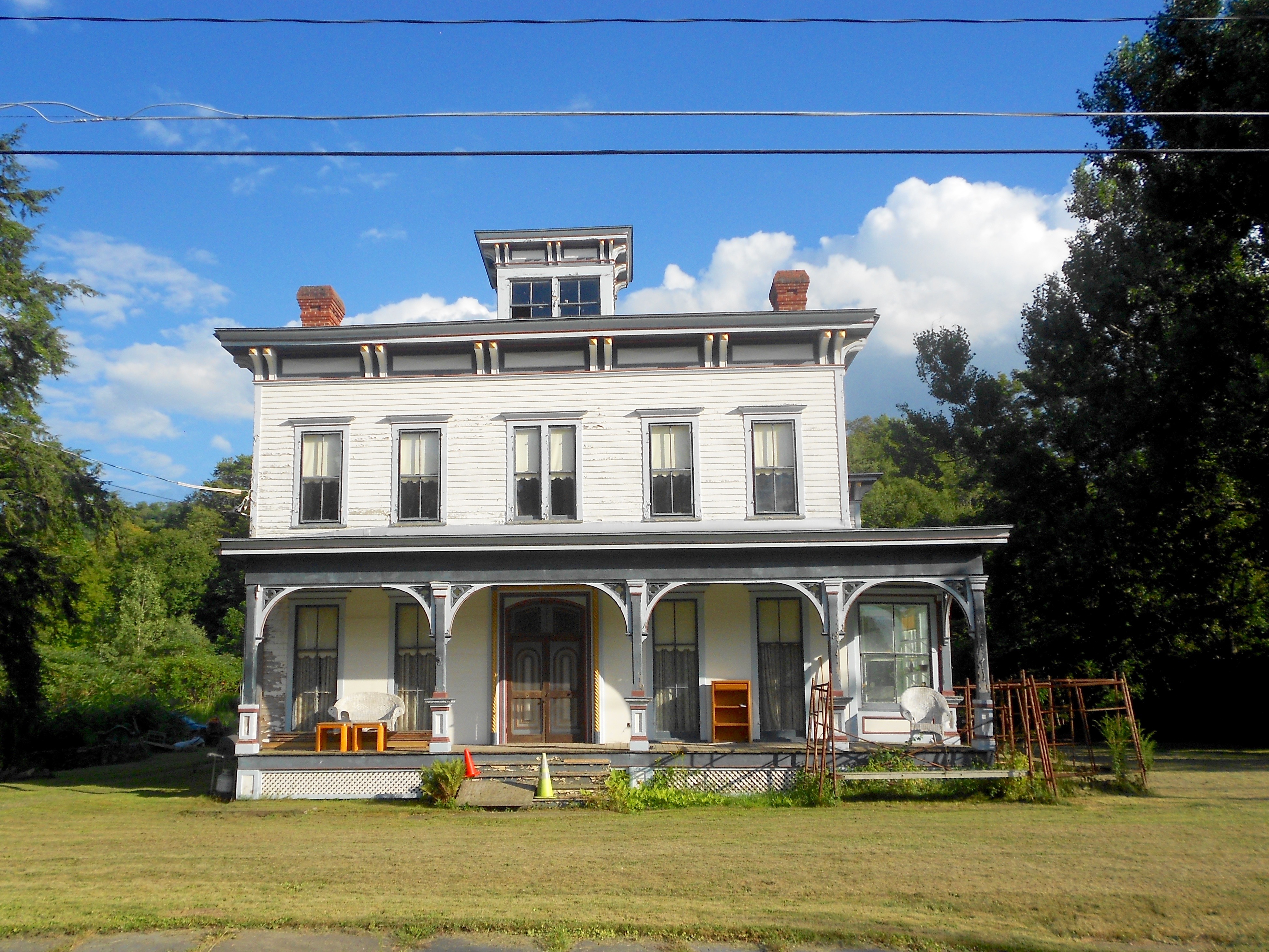 italianate house