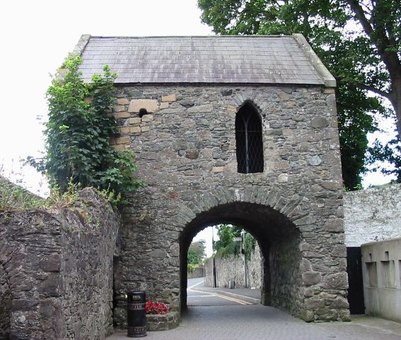 File:Tholsel Carlingford.jpg