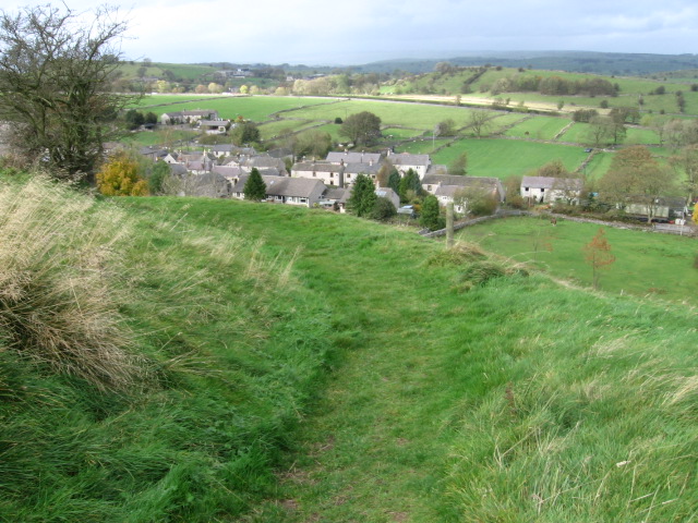 File:Towards Taddington - geograph.org.uk - 1554314.jpg