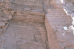 Pleistocene warven bij Scarboro Cliffs, Toronto, Ontario, Canada. De dikste warven op de foto zijn meer dan een centimeter dik.