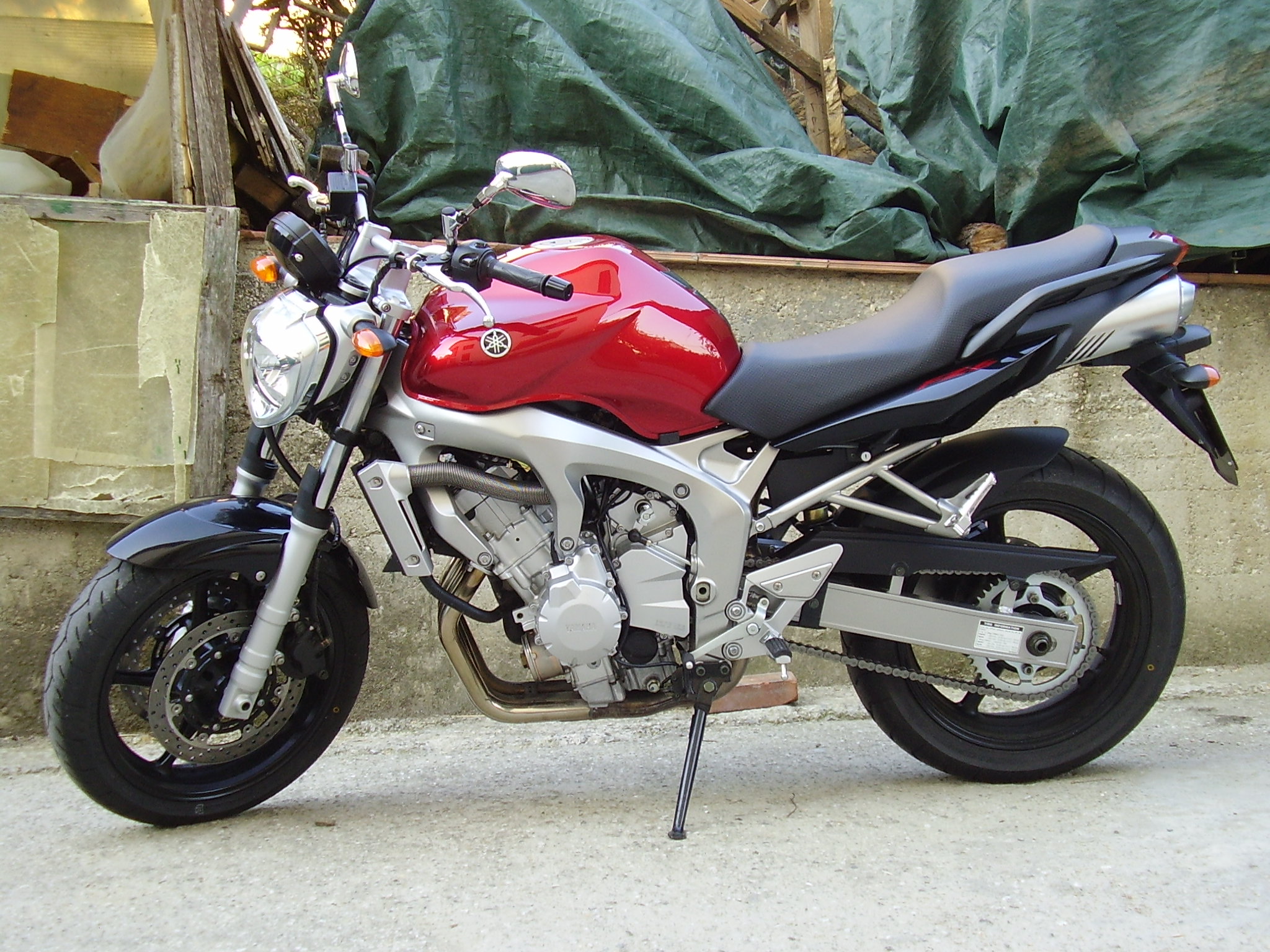 File:Yamaha FZ6.jpg - Wikipedia