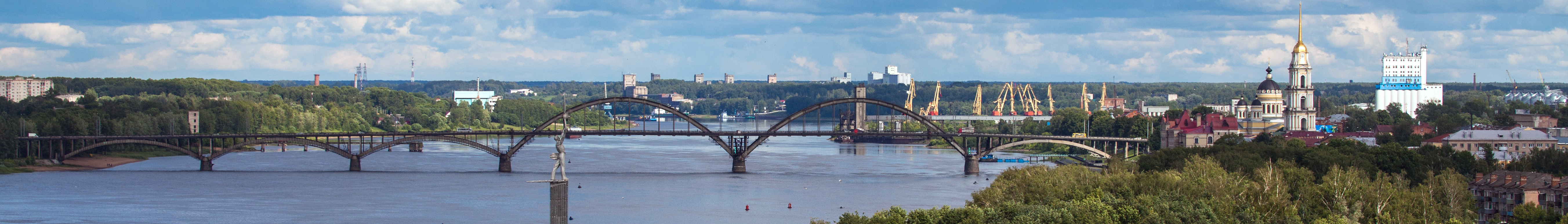 В Рыбинске мост панорама