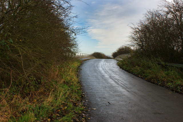 File:A little used bridge over the M6 - geograph.org.uk - 1579461.jpg