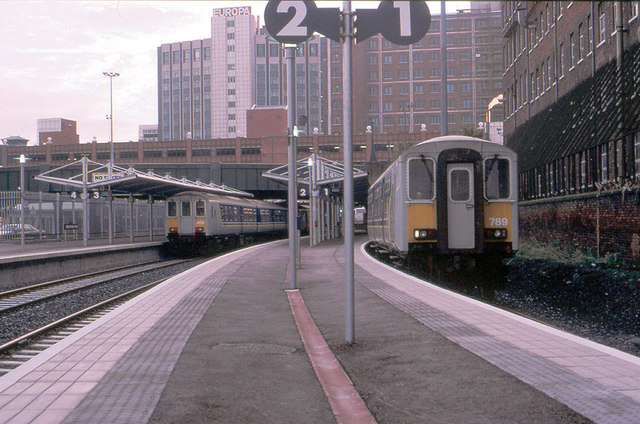 File:Belfast Great Victoria Street railway station in 1995.jpg