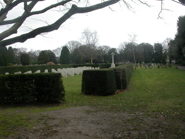 File:Bournemouth North Cemetery, war graves. - geograph.org.uk - 1187651.jpg