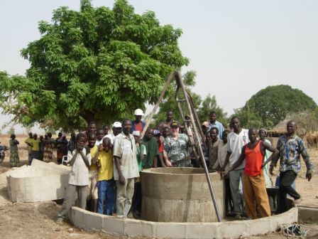 File:DCM at self-help project Langui-Balere.JPG