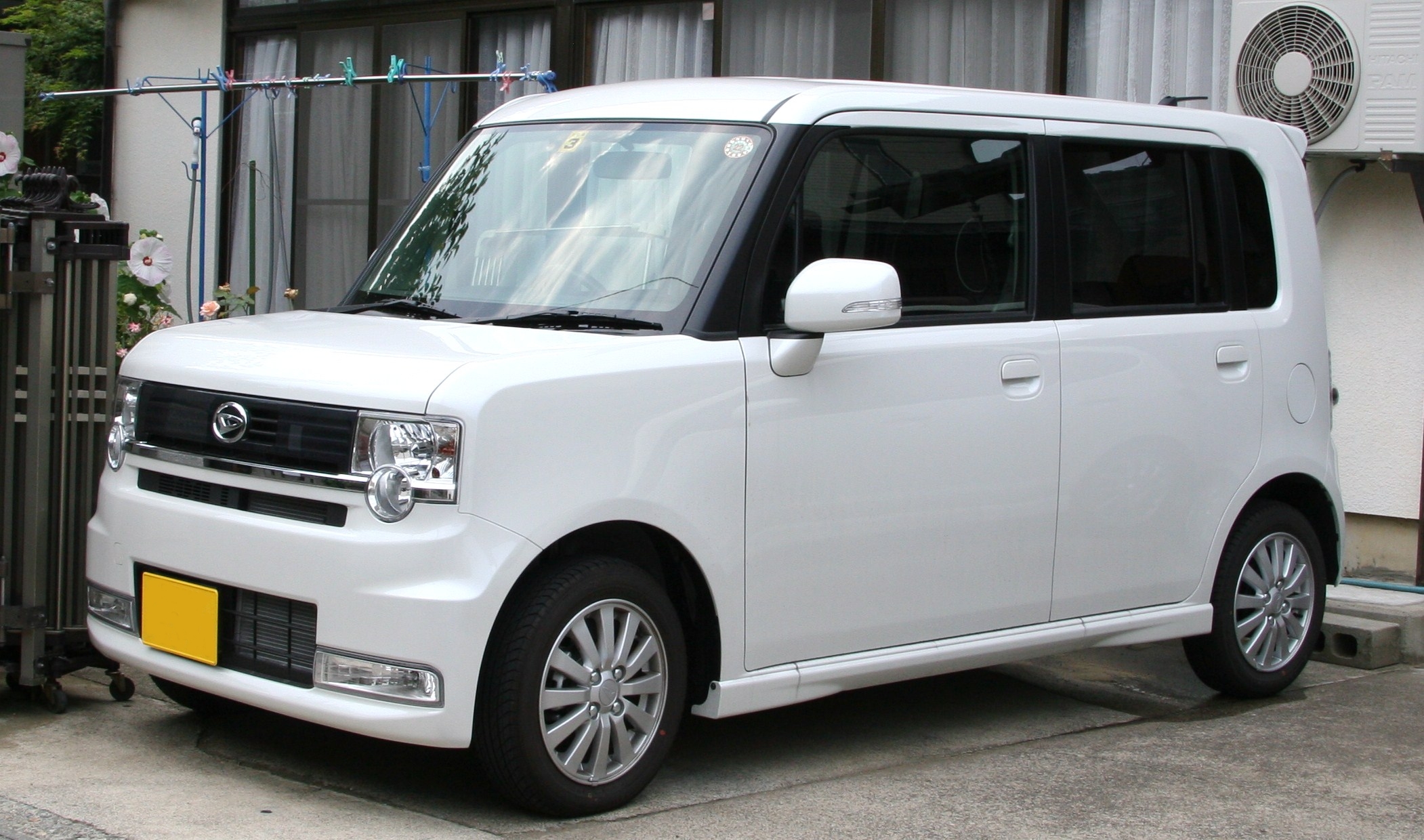 Daihatsu move Conte