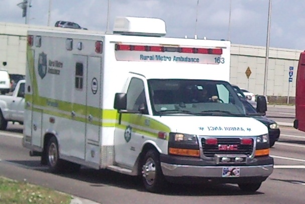 File:GMC Savana Ambulance.jpg