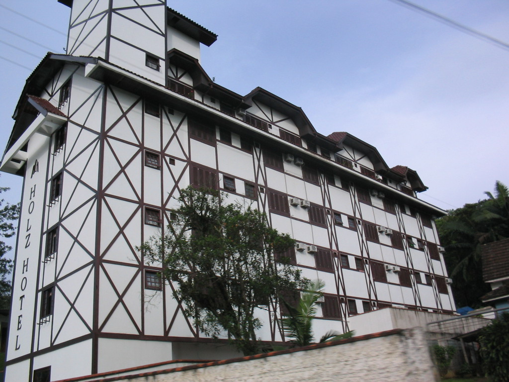 File:Hospital Evangélico de Curitiba.jpg - Wikimedia Commons