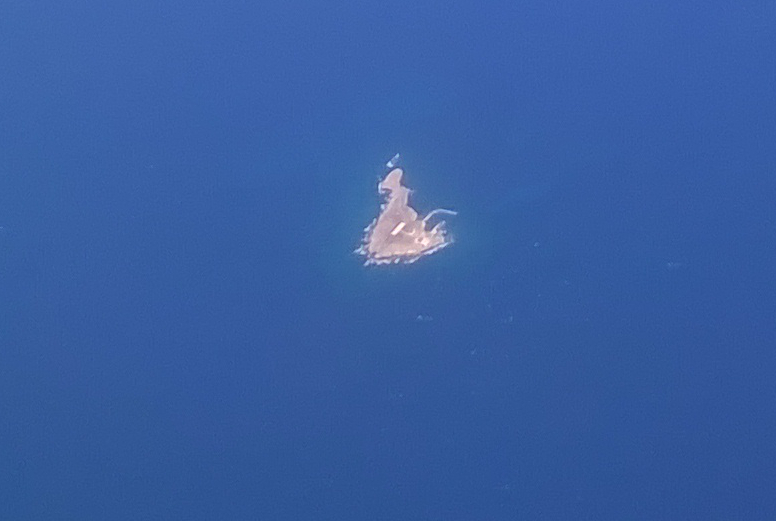 File:Isla de Alborán.jpg