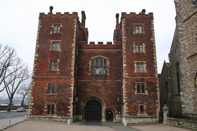 File:Lambeth Palace gatehouse - geograph.org.uk - 343864.jpg