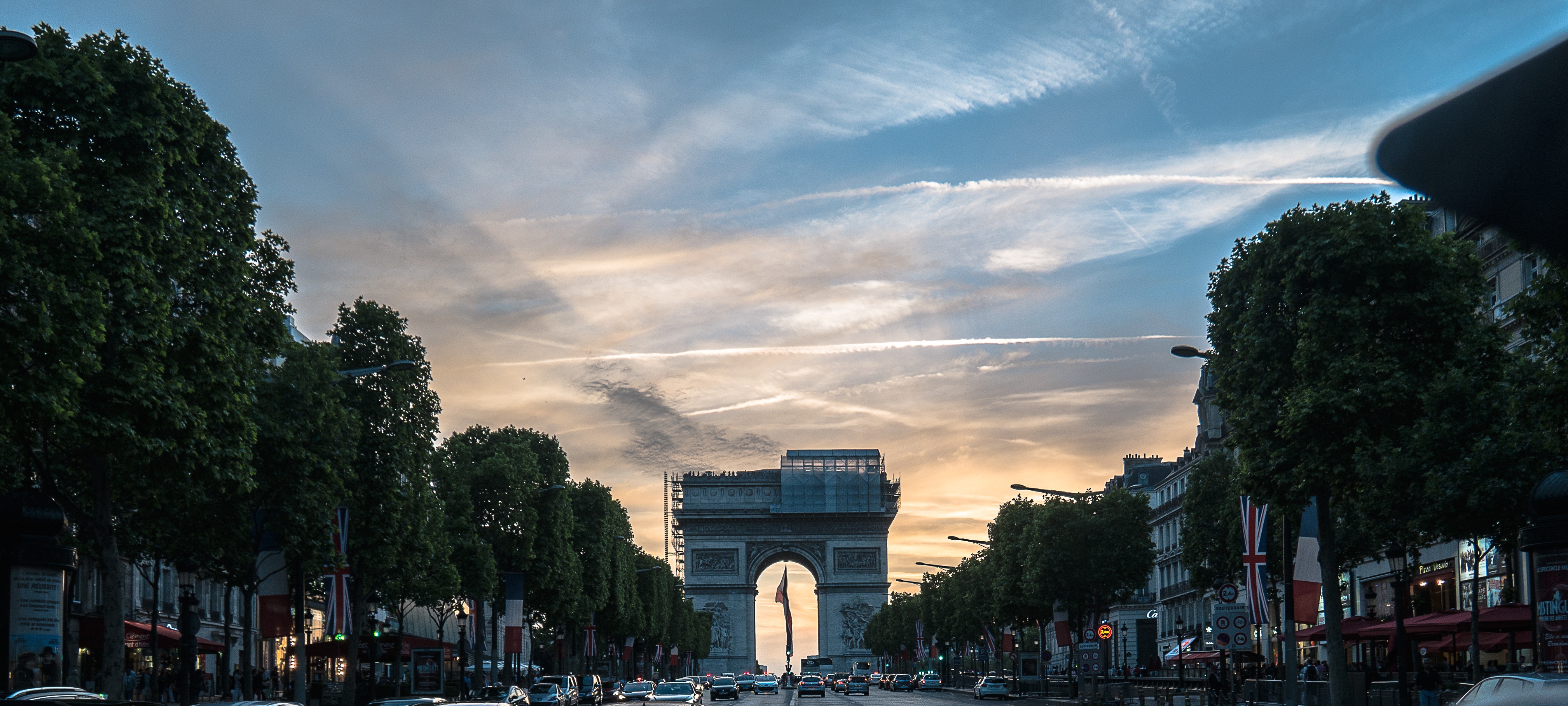 File:Arc de Triomphe from Avenue des Champs Elysees with trees.JPG -  Wikimedia Commons