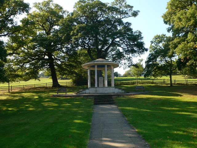 Magna Carta Memorial, Runnymede - geograph.org.uk - 2662046