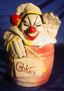 https://upload.wikimedia.org/wikipedia/commons/3/3a/McCoy_Clown_in_a_Pink_Barrel.jpg