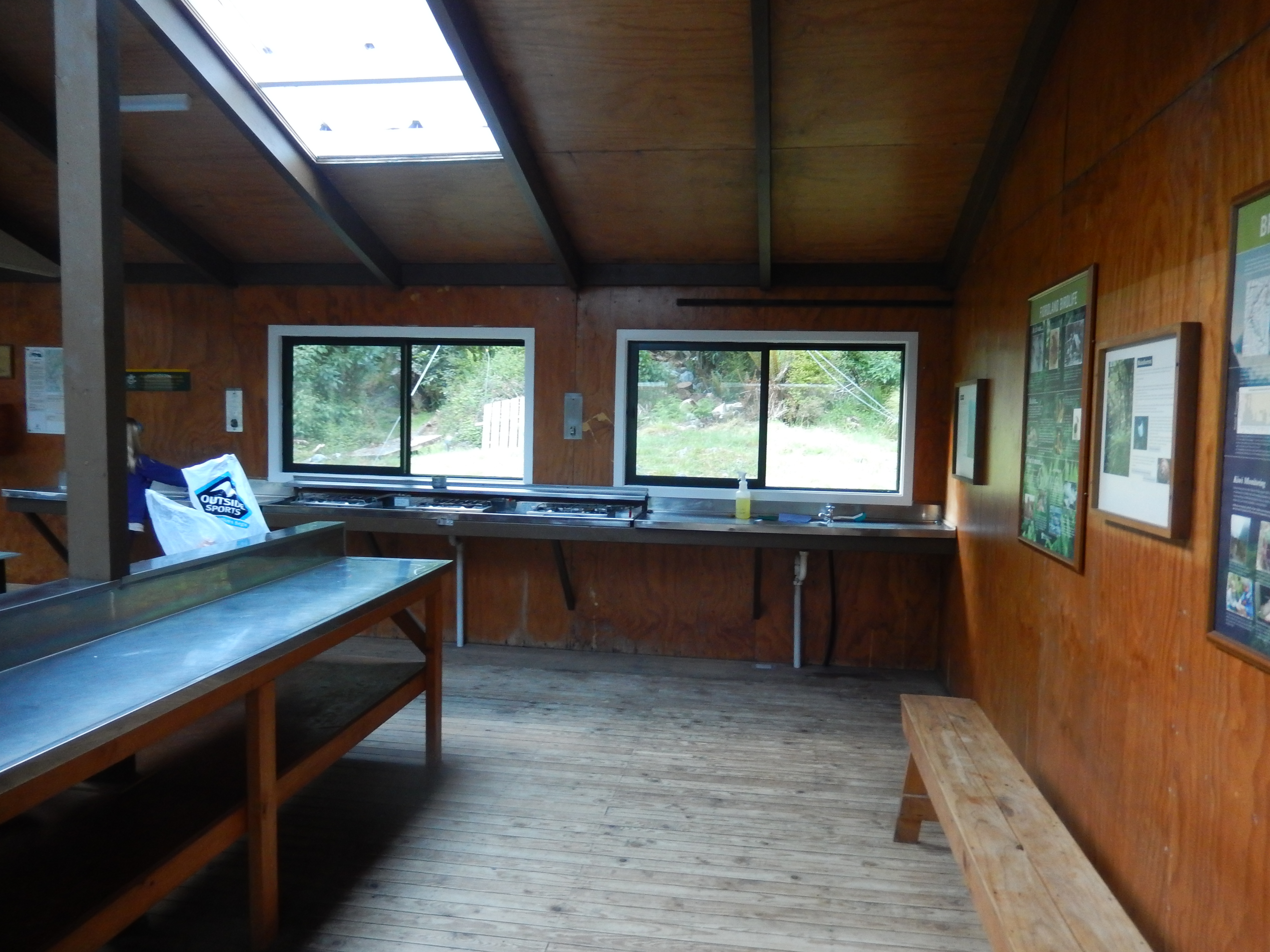 milford track huts