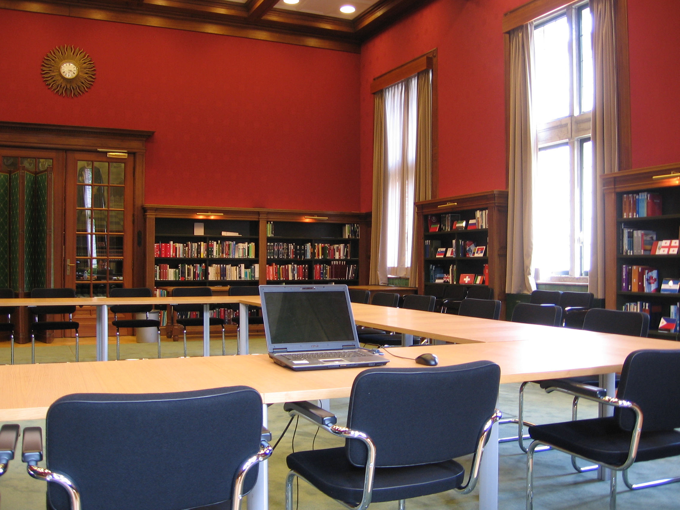 File Peace Palace Library Old Reading Room Jpg Wikimedia