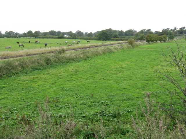 File:Railway At Lower House Bridge - geograph.org.uk - 1494525.jpg