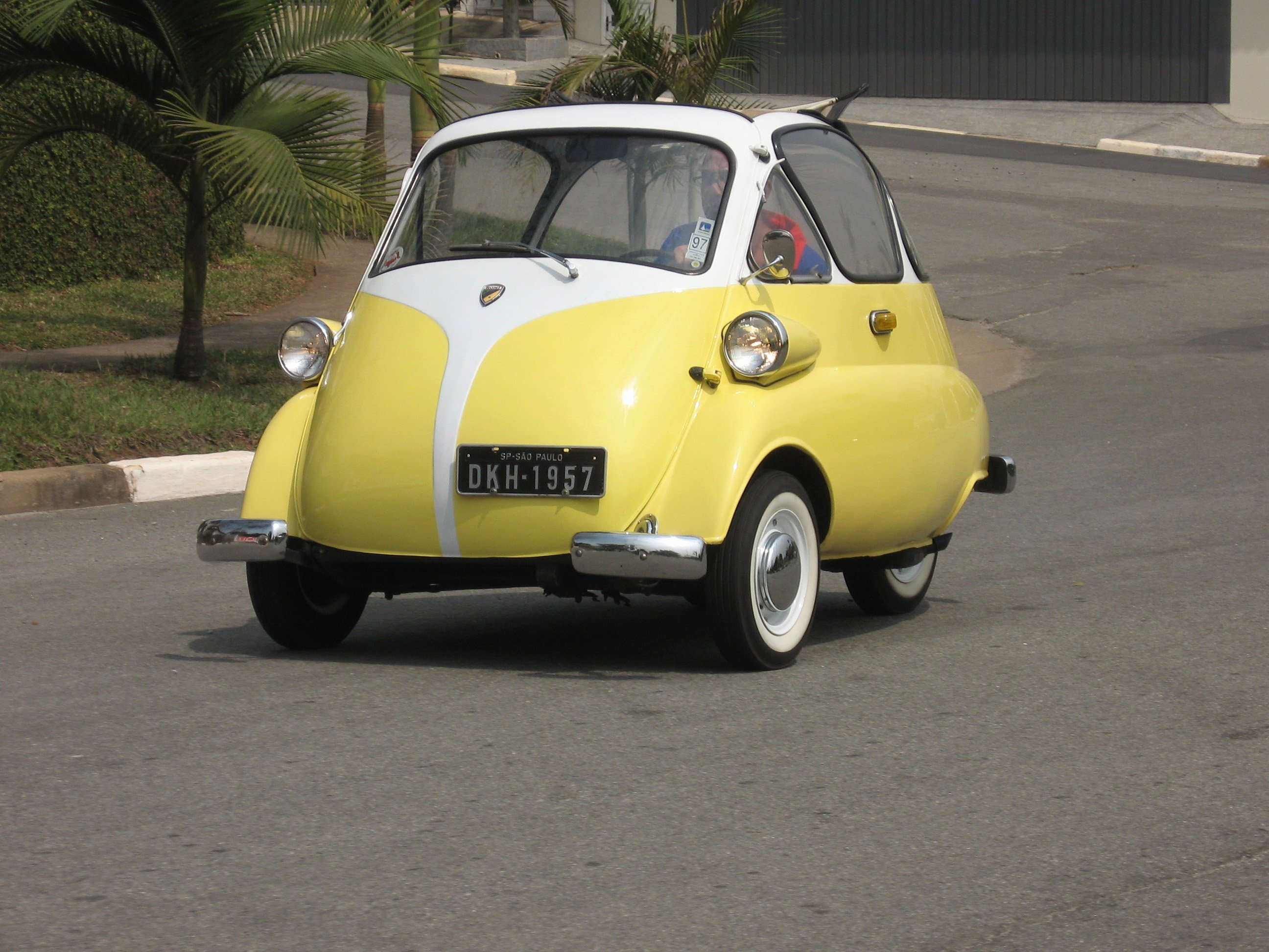 bmw isetta