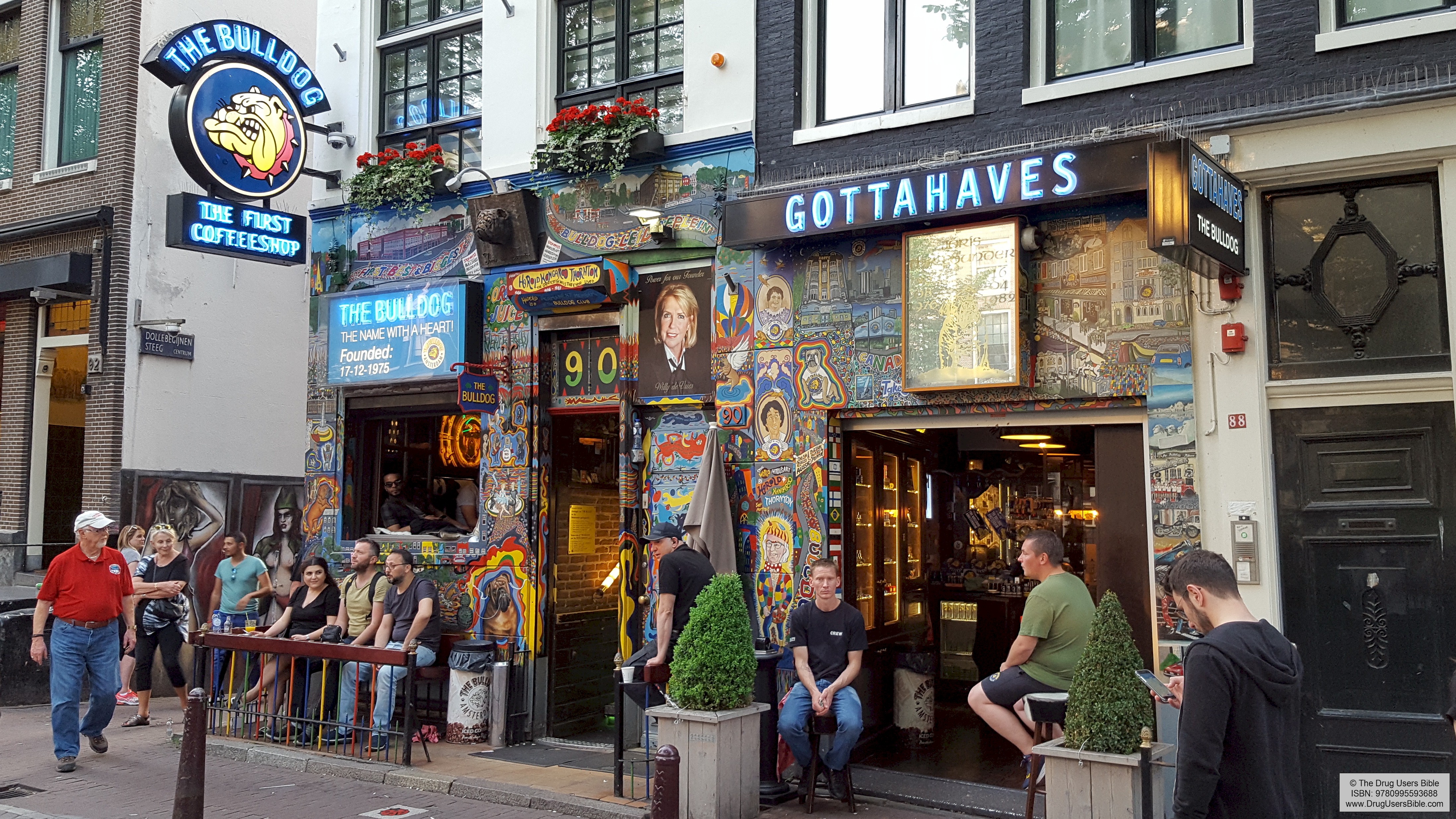The Bulldog Coffeeshop, el primer cafe donde se puede consumir cannabis de Amsterdam