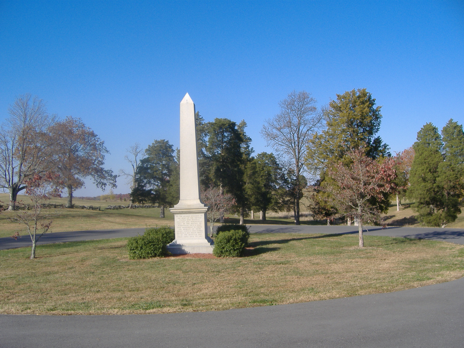 Памятник юнион стоун. Union Monument. Памятник Союзу в Перривилле фото. Унион в селе памятном. Confederate Monument.