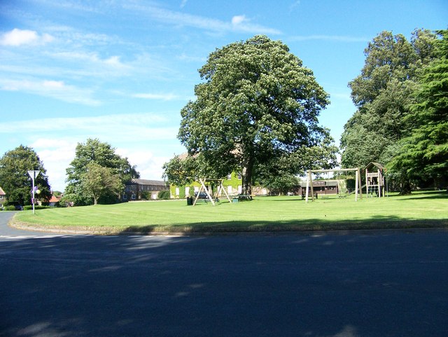 Village green, Crakehall - geograph.org.uk - 3584342