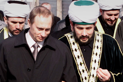 File:Vladimir Putin and Gusman hazrat Izhakov.jpg