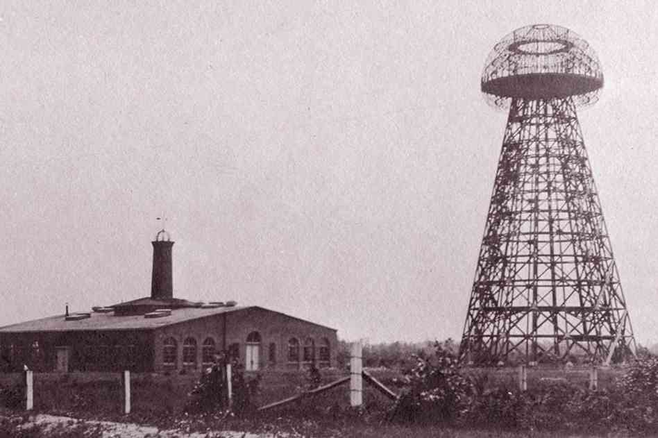  tour de Wardenclyffe (1901–1917) Wardenclyffe_Tower_-_1904