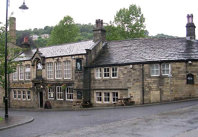 Picture of The White Lion Hotel courtesy of Wikimedia Commons contributors - click for full credit