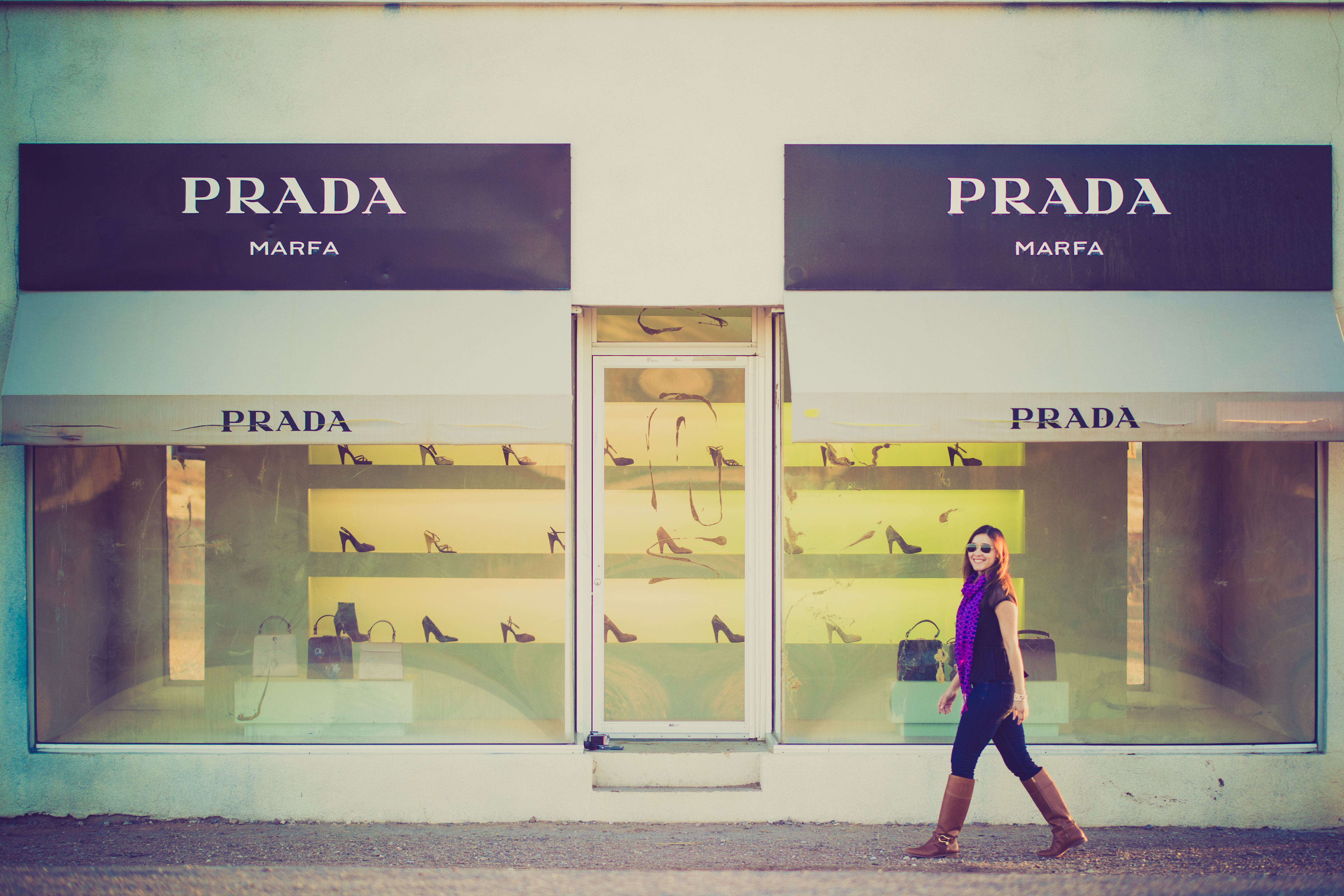 Prada картина marfa