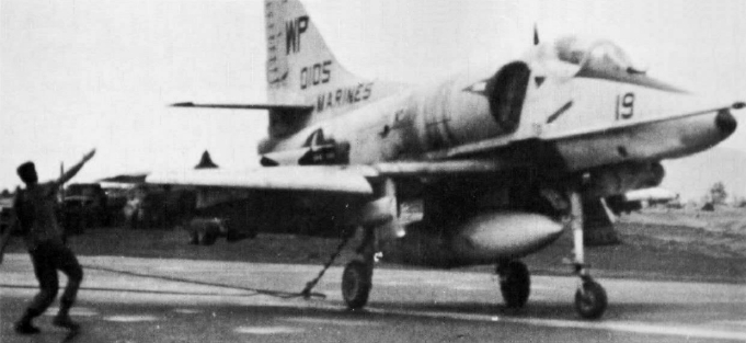 File:A-4E VMA-223 after landing at Chu Lai c1966.jpg