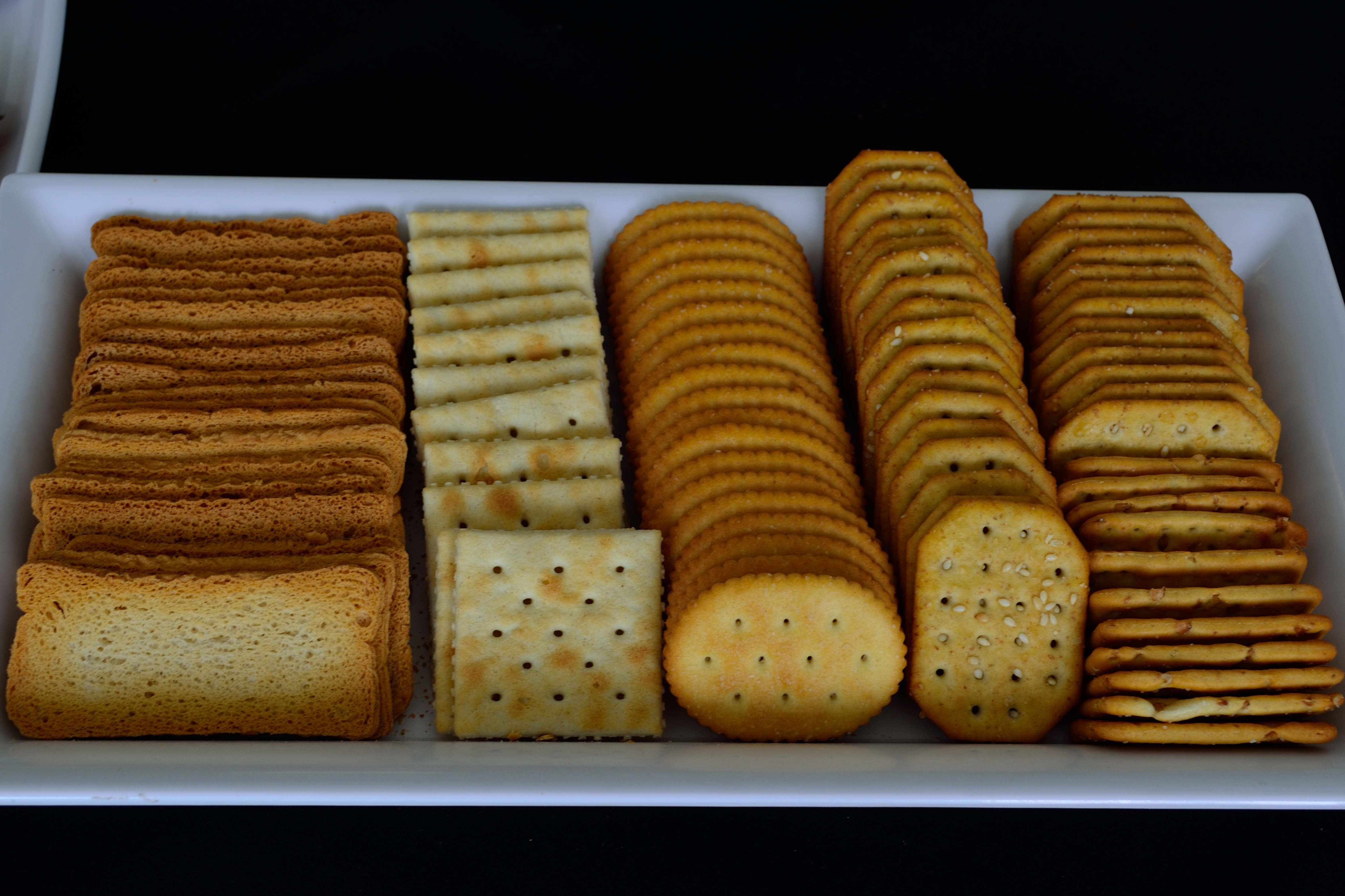 ▷ Recetas de galletas saladas crackers: ¡Las originales!