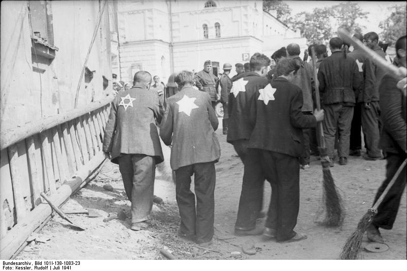 File:Bundesarchiv Bild 101I-138-1083-23, Russland, Mogilew, Zwangsarbeit von Juden.jpg