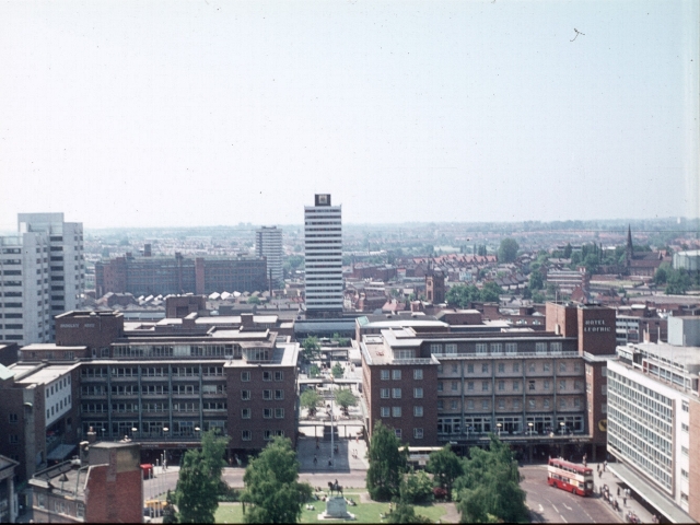 File:Coventry city centre - geograph.org.uk - 156892.jpg