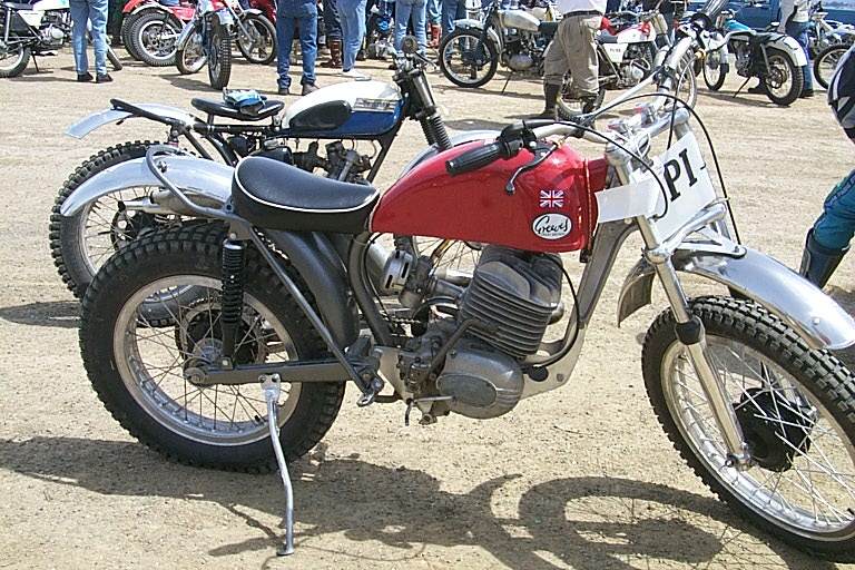 File:Greeves trial motorcycle 196y.jpg