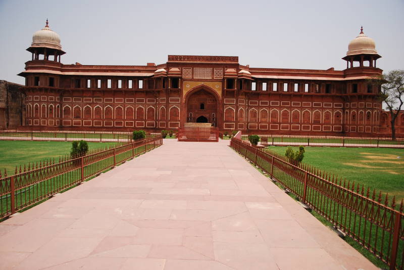 File:IN Agra 0905 (98) (17048385207).jpg