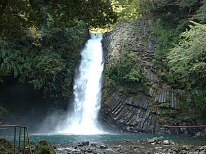 <span class="mw-page-title-main">Jōren Falls</span> Waterfall in Shizuoka, Japan