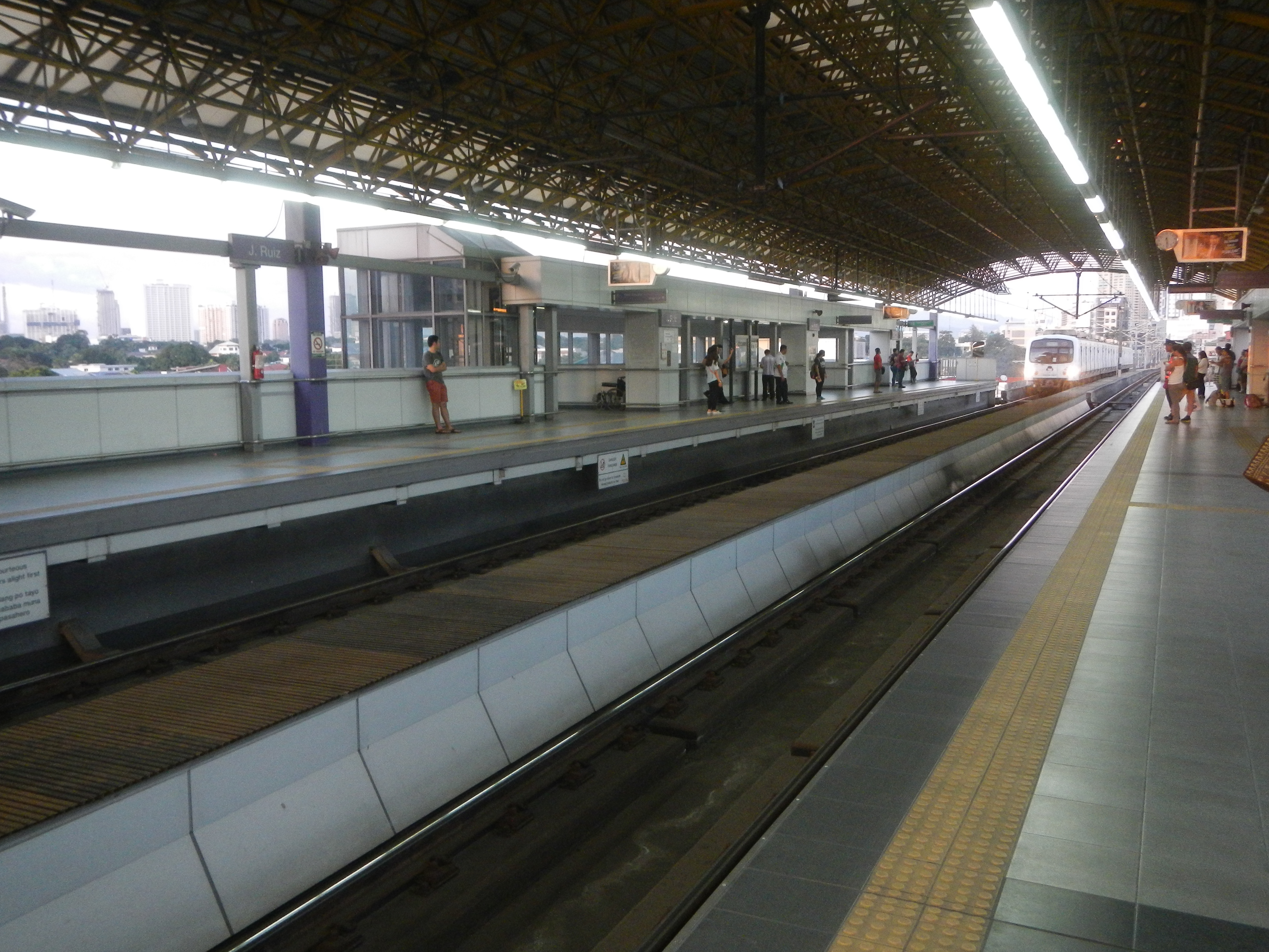 File Line 2 J Ruiz Station Platform 8 Jpg Wikimedia Commons