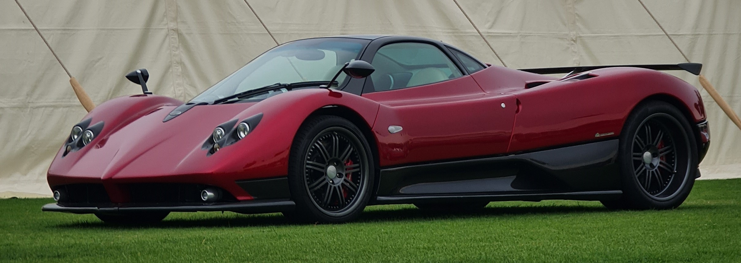 Pagani Zonda f РІС‹С…Р»РѕРї