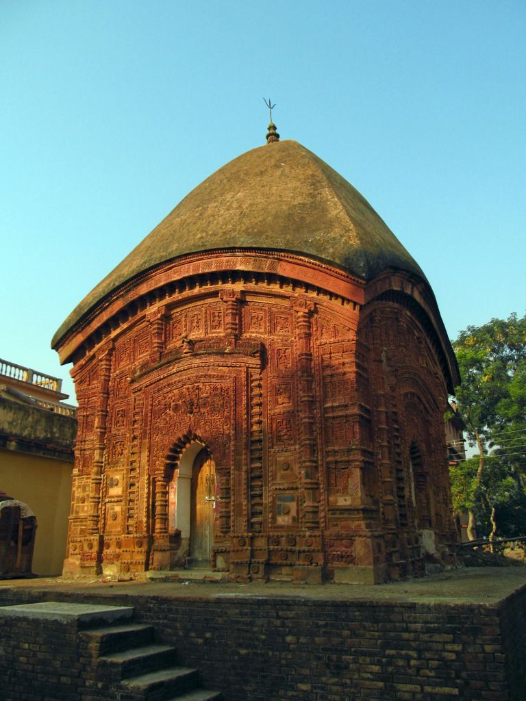 Raghunathjee Temple with Shiva as deity at Ghurisha.jpg