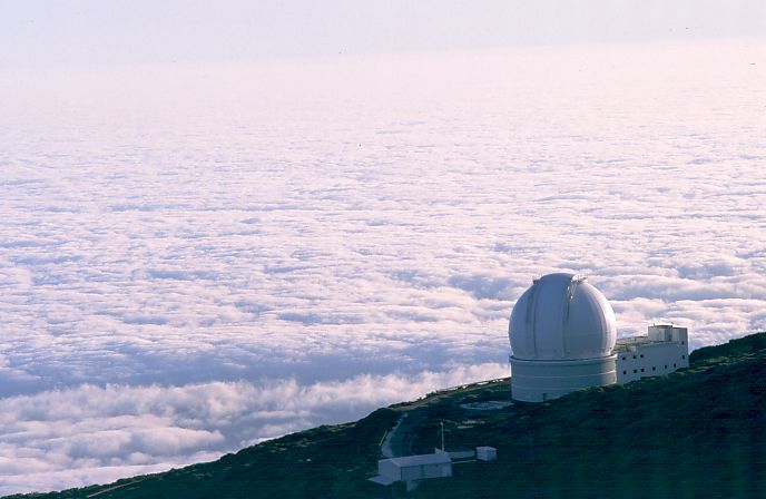 File:Sea of clouds around La Palma.jpg